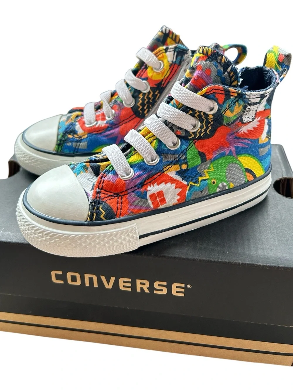 Converse Kids' High Top Sneakers - Multicolor Graphic Sz 7 Nwb